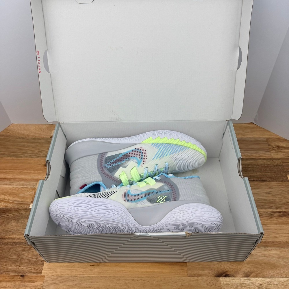 Nike Kyrie Irving Flytrap 5 Basketball Shoes Sneakers White Blue Size Mens 8.5 - Picture 3 of 12